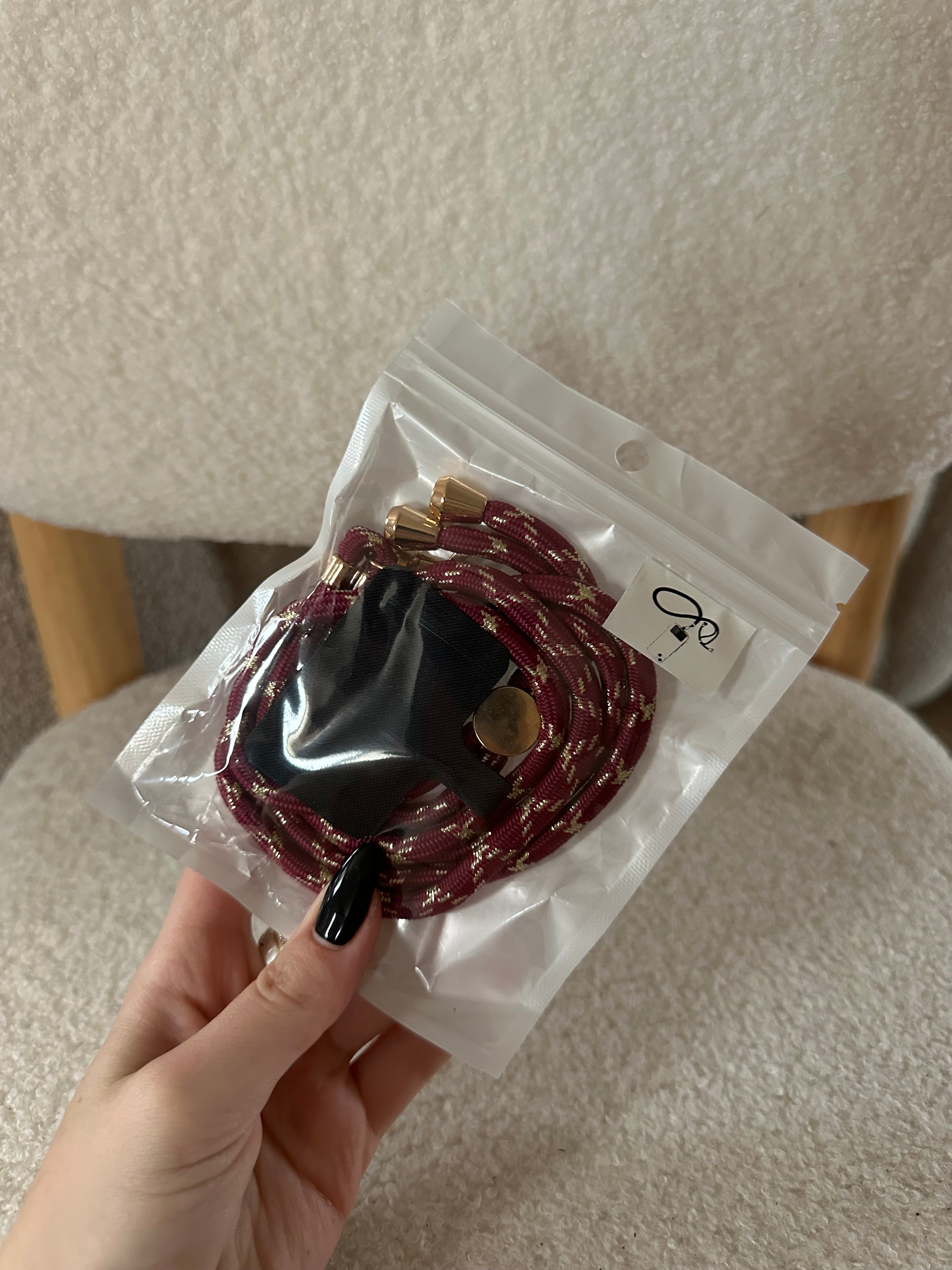 ACCROCHE-TÉLÉPHONE