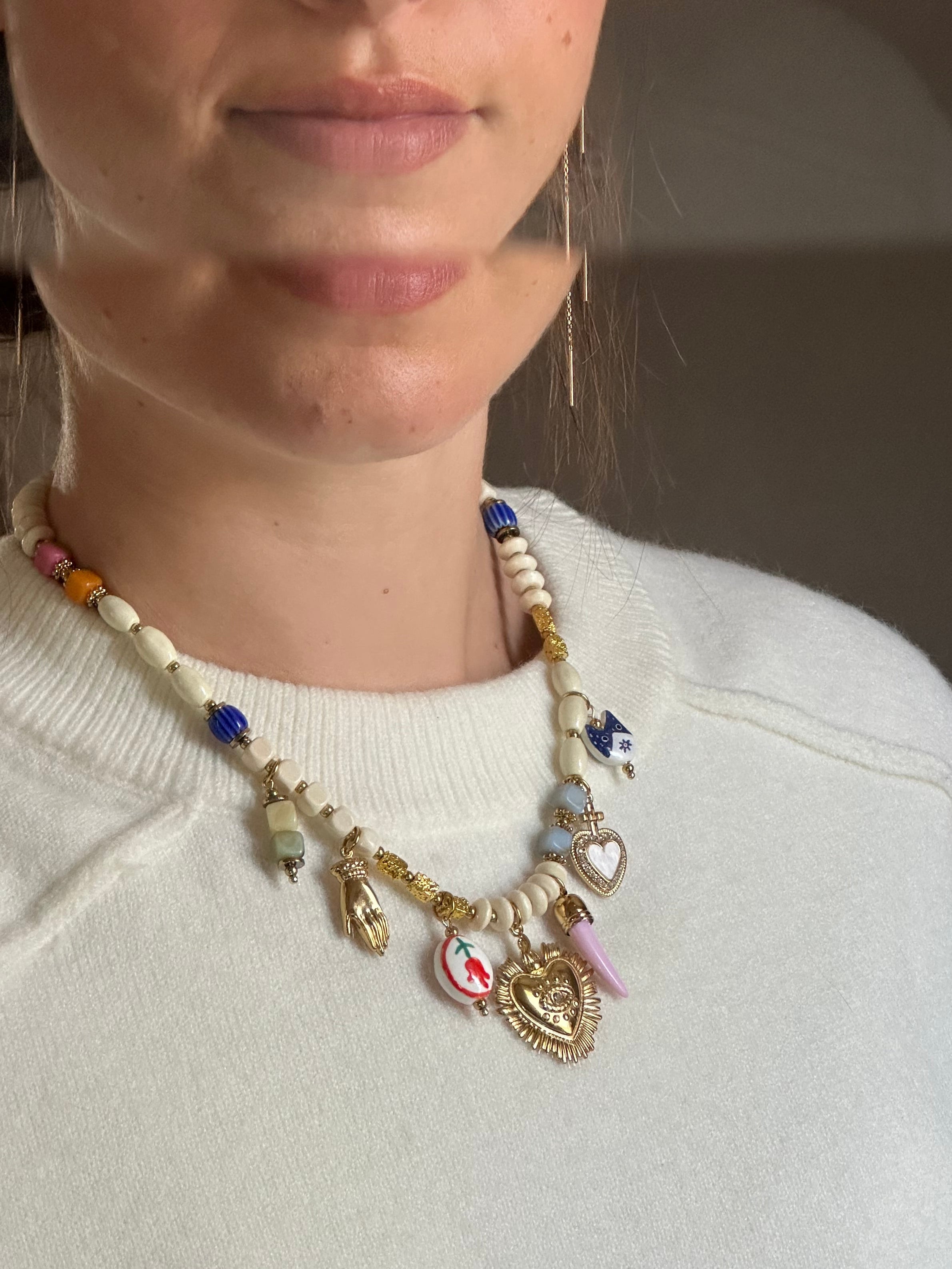 COLLIER FELICIA