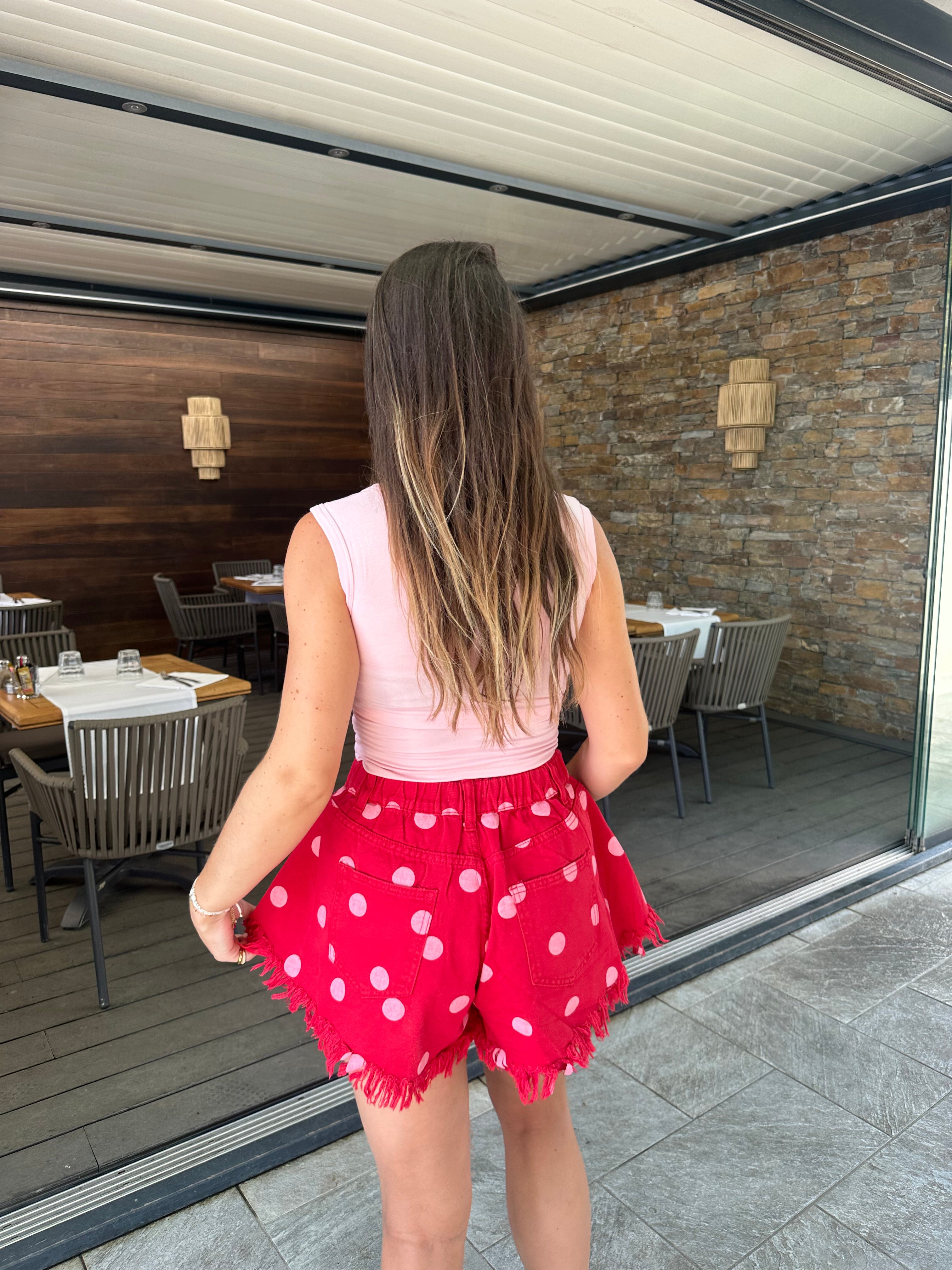 SHORT HOUNA ROUGE