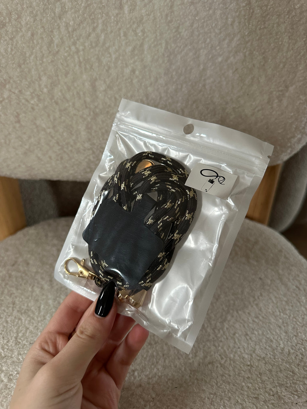 ACCROCHE-TÉLÉPHONE