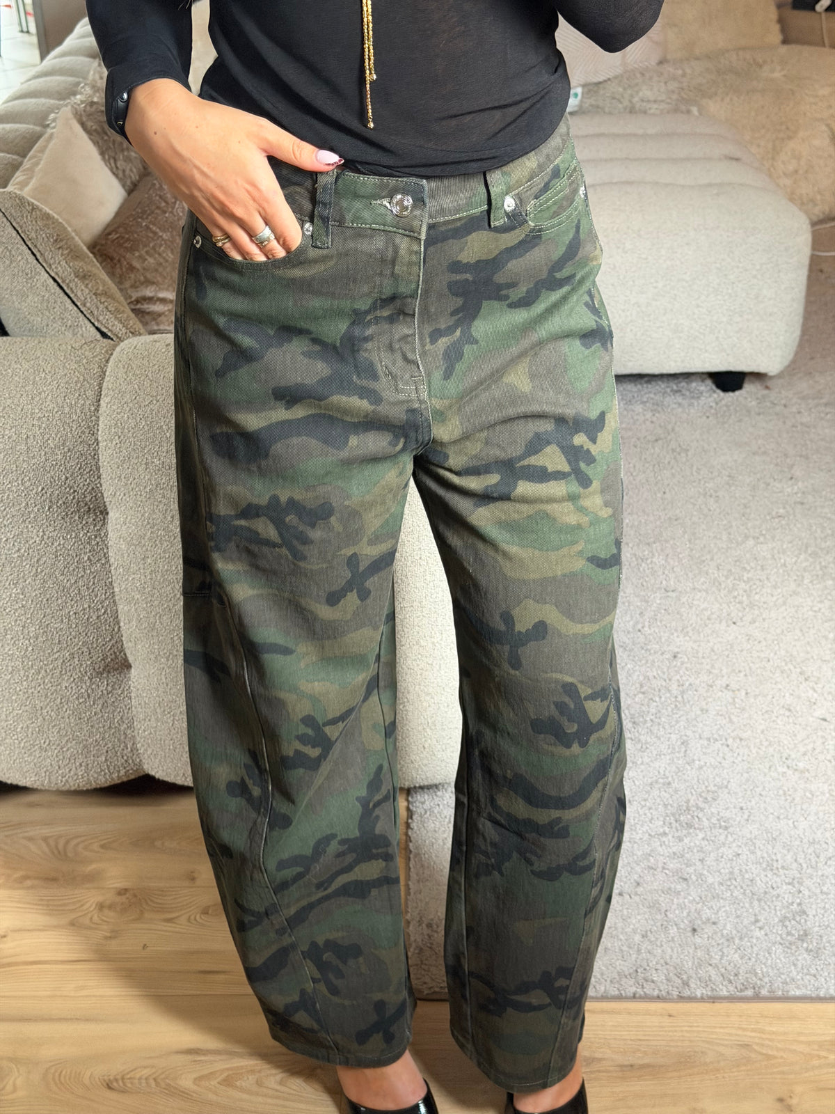 JEANS JUNE