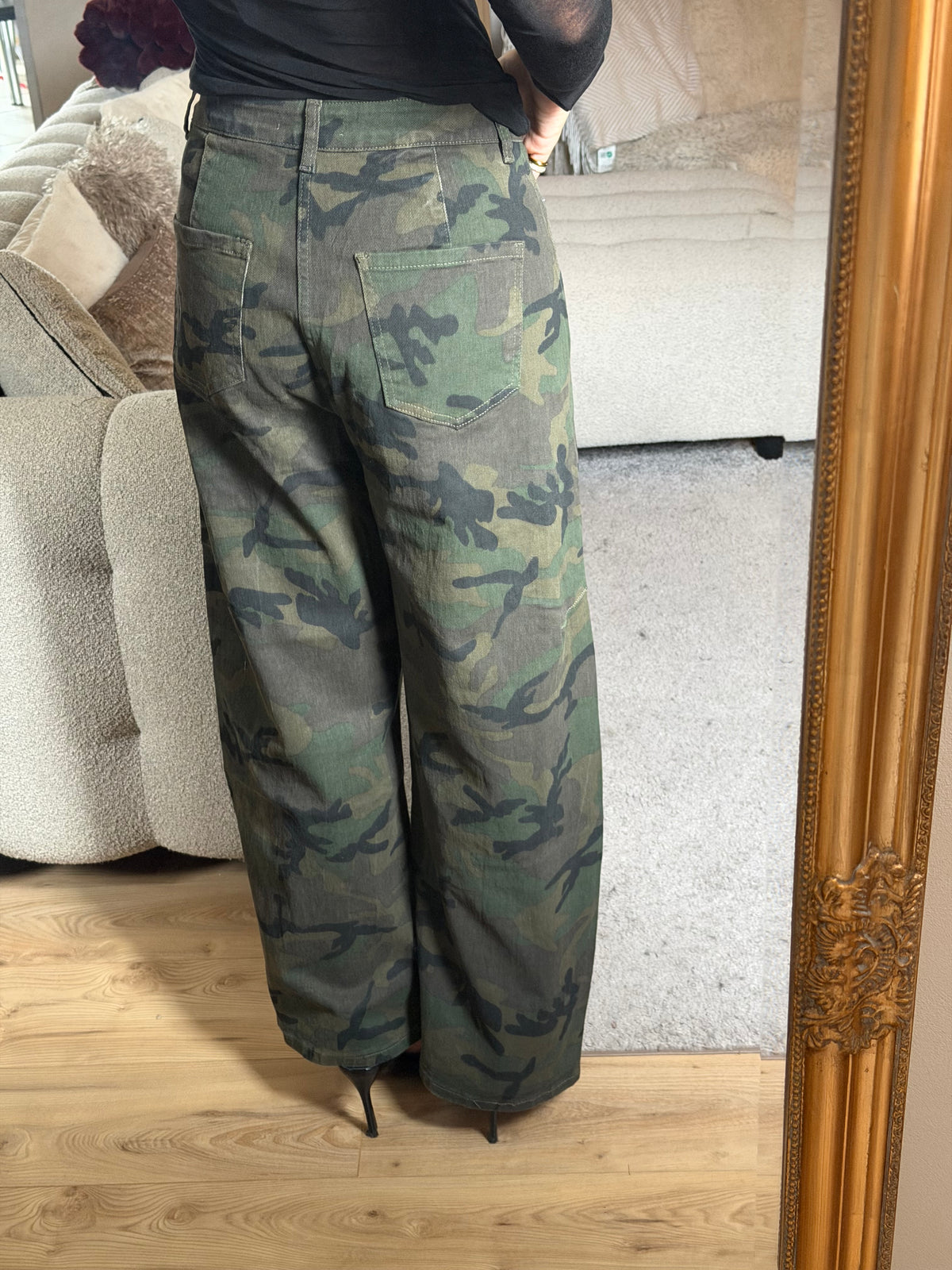 JEANS JUNE